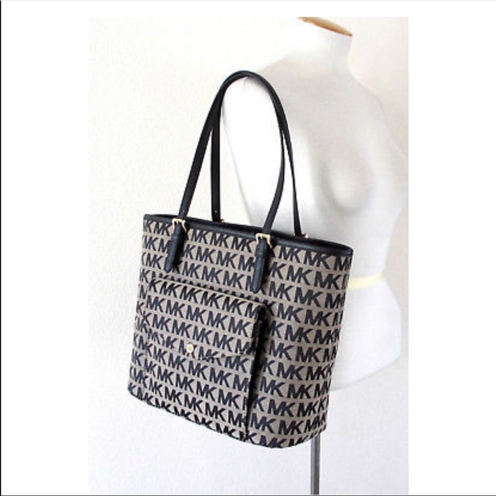 Michael Kors• Jet Set LRG Tote• NWT• Retail $198
